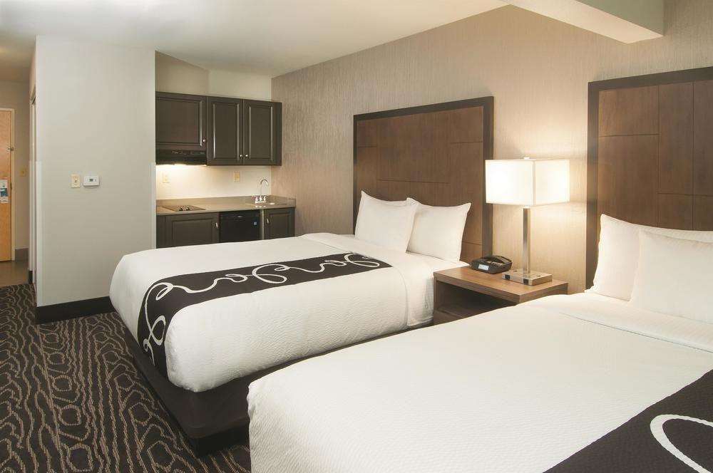 Hotel La Quinta By Wyndham Fairbanks Airport Esterno foto