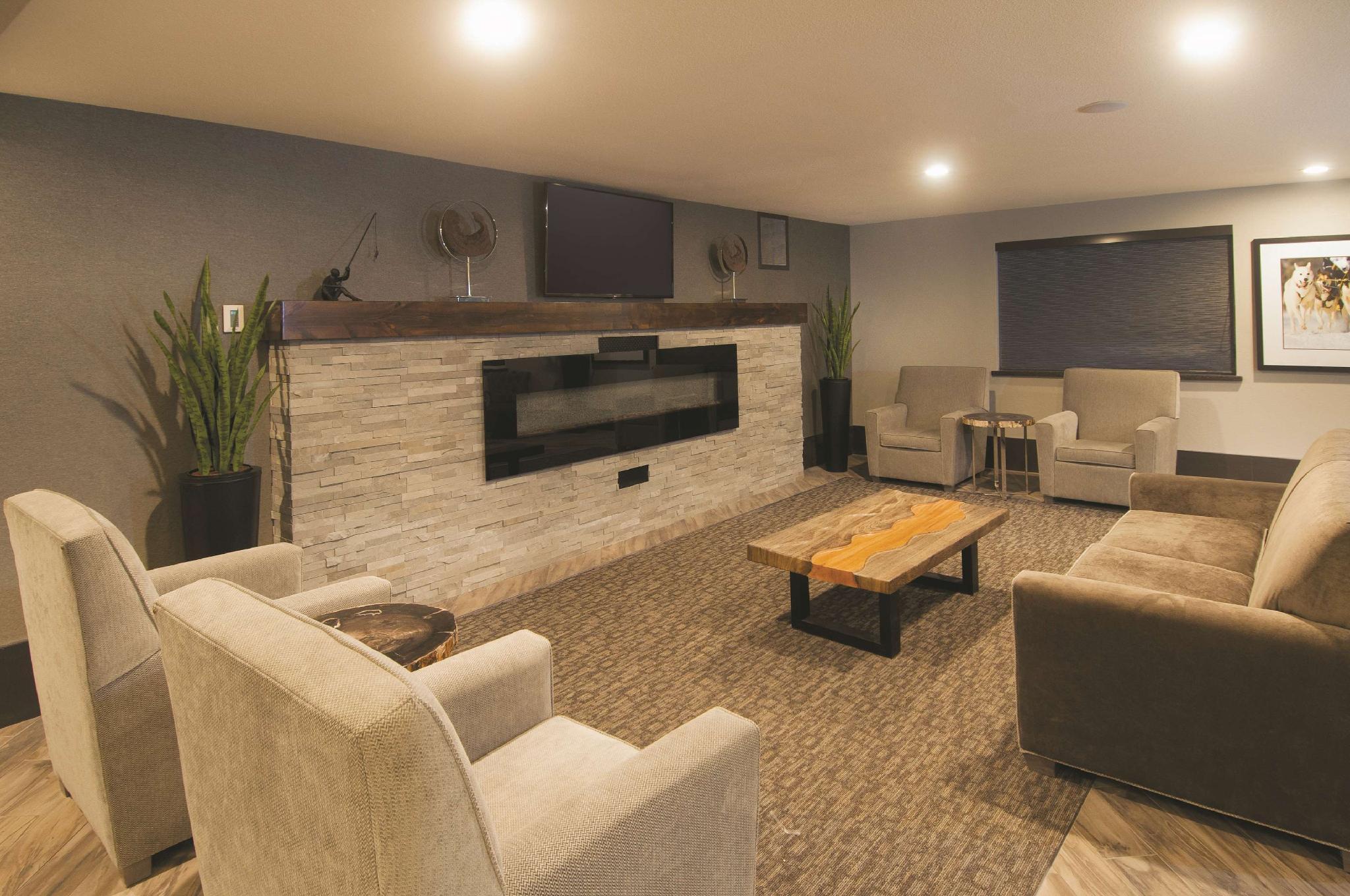 Hotel La Quinta By Wyndham Fairbanks Airport Esterno foto