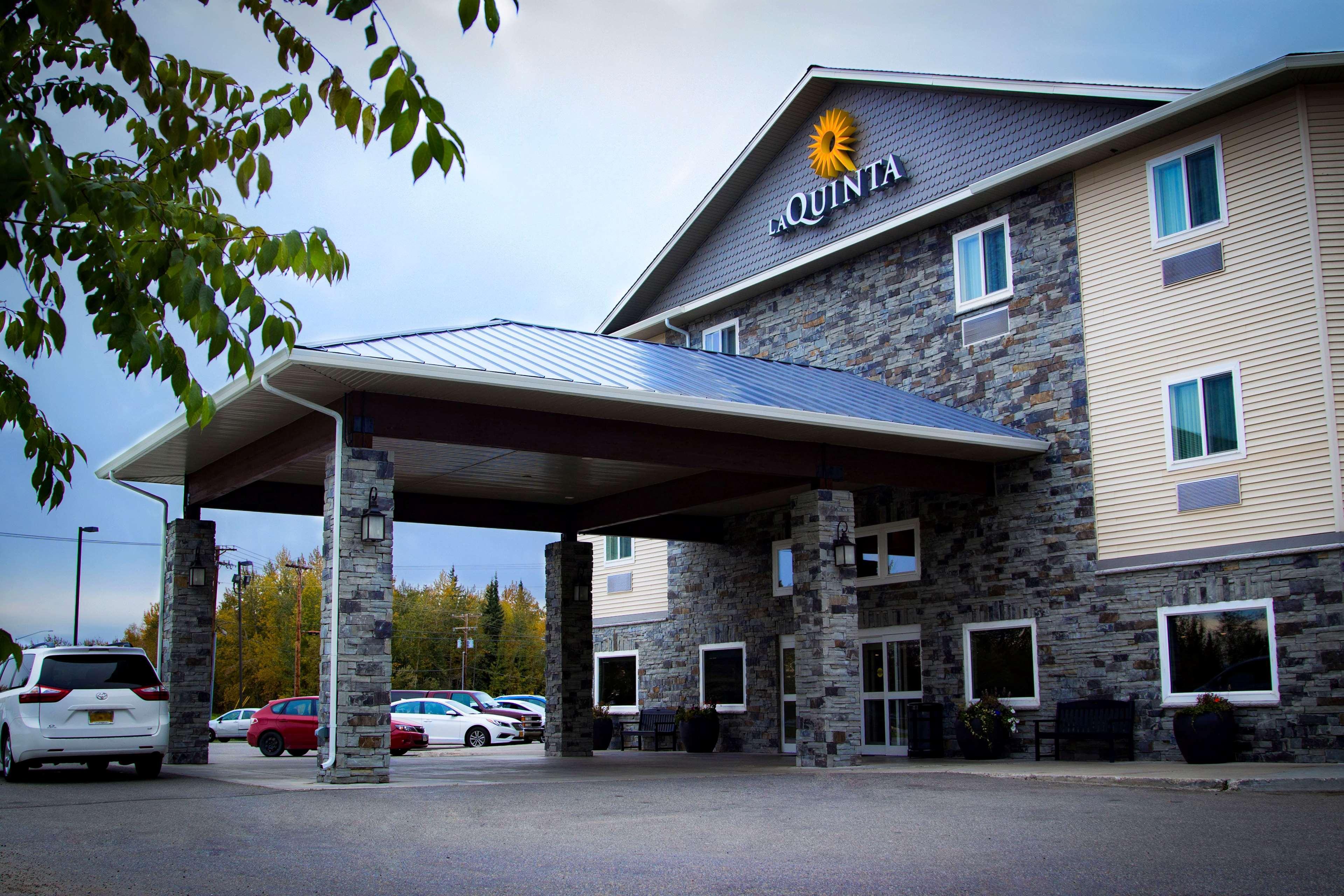 Hotel La Quinta By Wyndham Fairbanks Airport Esterno foto