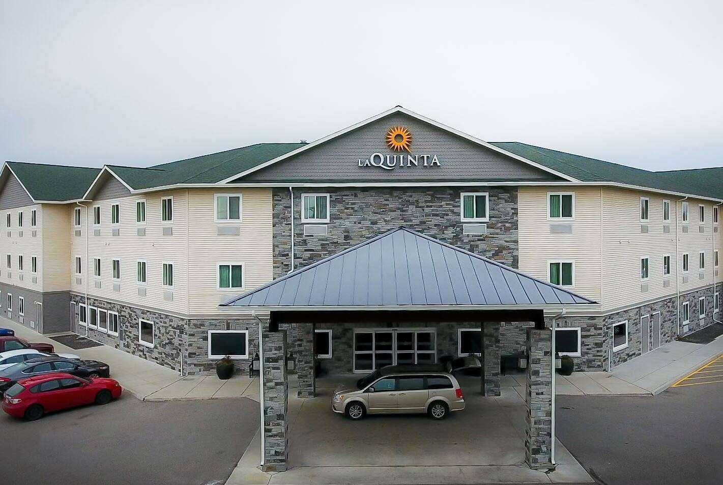 Hotel La Quinta By Wyndham Fairbanks Airport Esterno foto