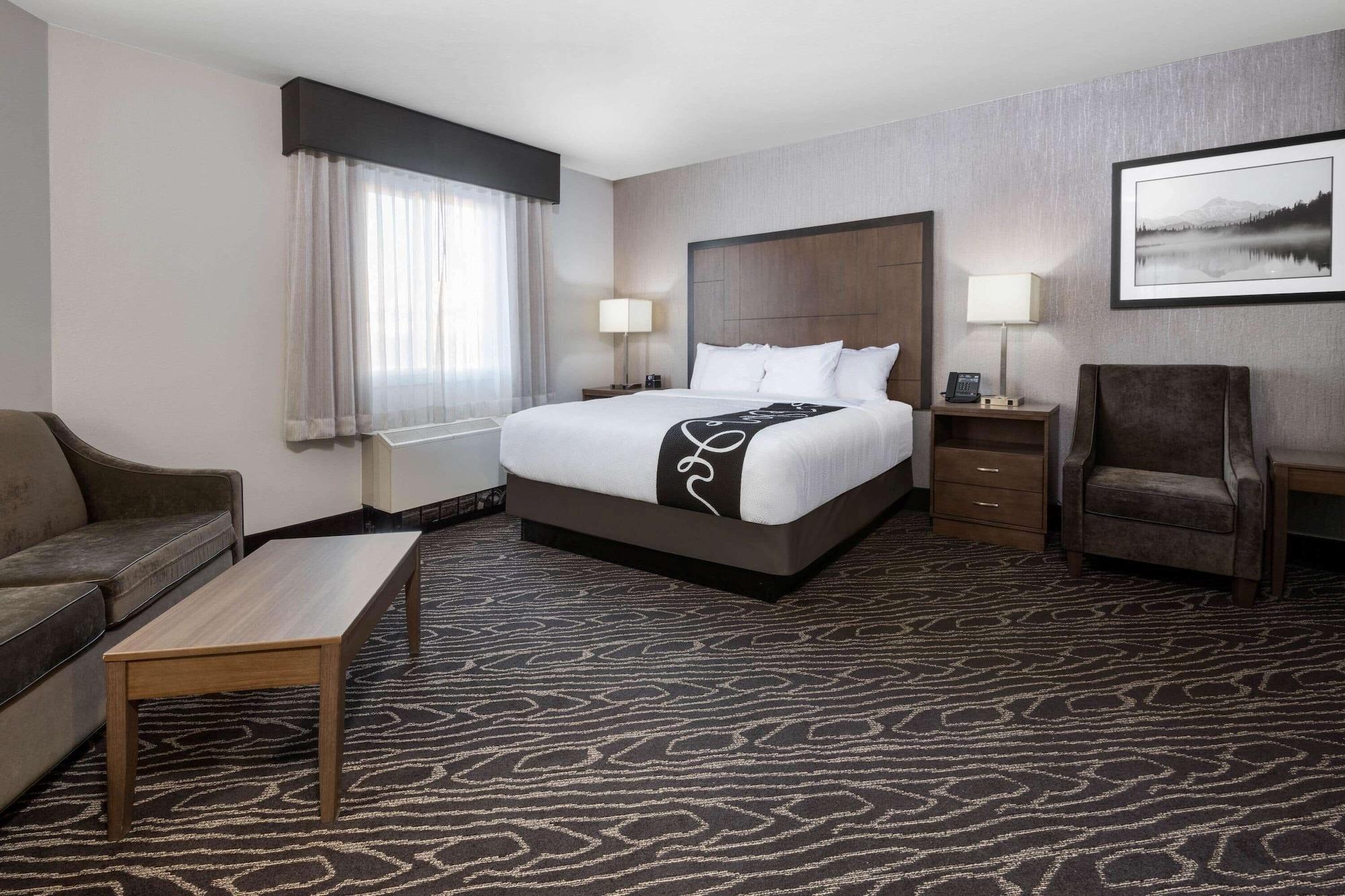 Hotel La Quinta By Wyndham Fairbanks Airport Esterno foto