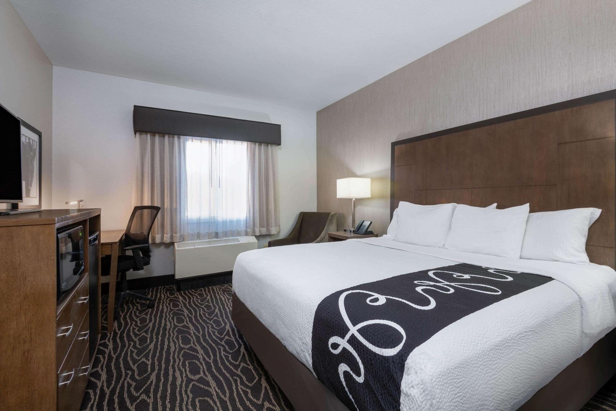 Hotel La Quinta By Wyndham Fairbanks Airport Esterno foto