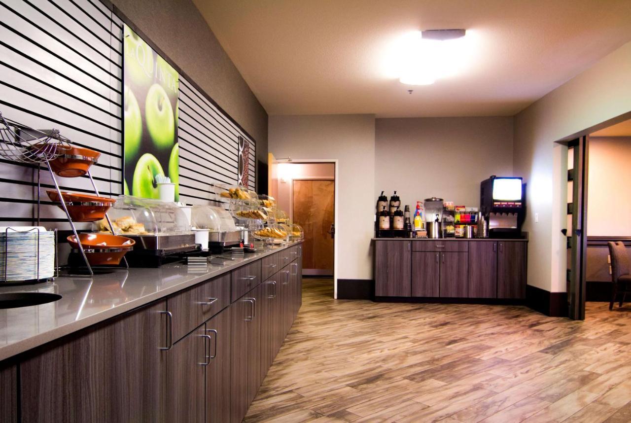 Hotel La Quinta By Wyndham Fairbanks Airport Esterno foto
